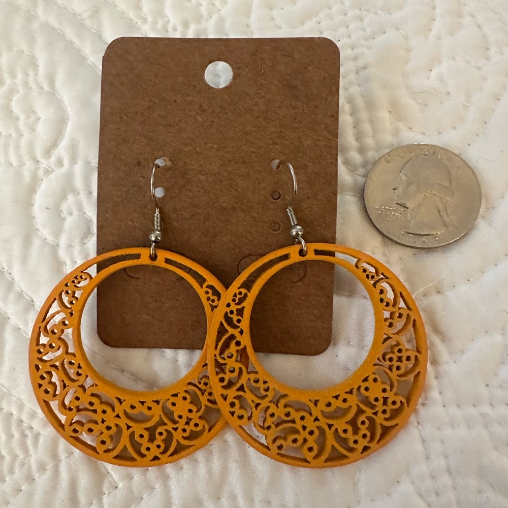 NWOT Elegant Orange Filigree Earrings